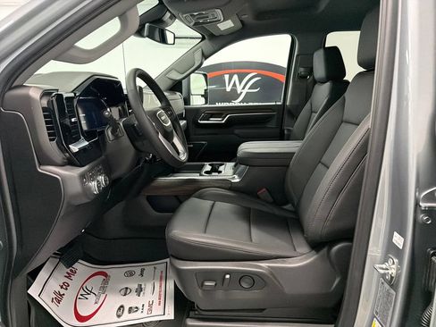 New 2026 GMC Sierra 2500 SLT AWD/4WD image 9