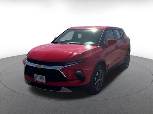 Used 2025 Chevrolet Blazer LT FWD image 14