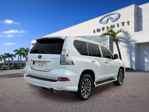 Used 2023 Lexus GX 460 Luxury w/ Accessory Package AWD/4WD image 7