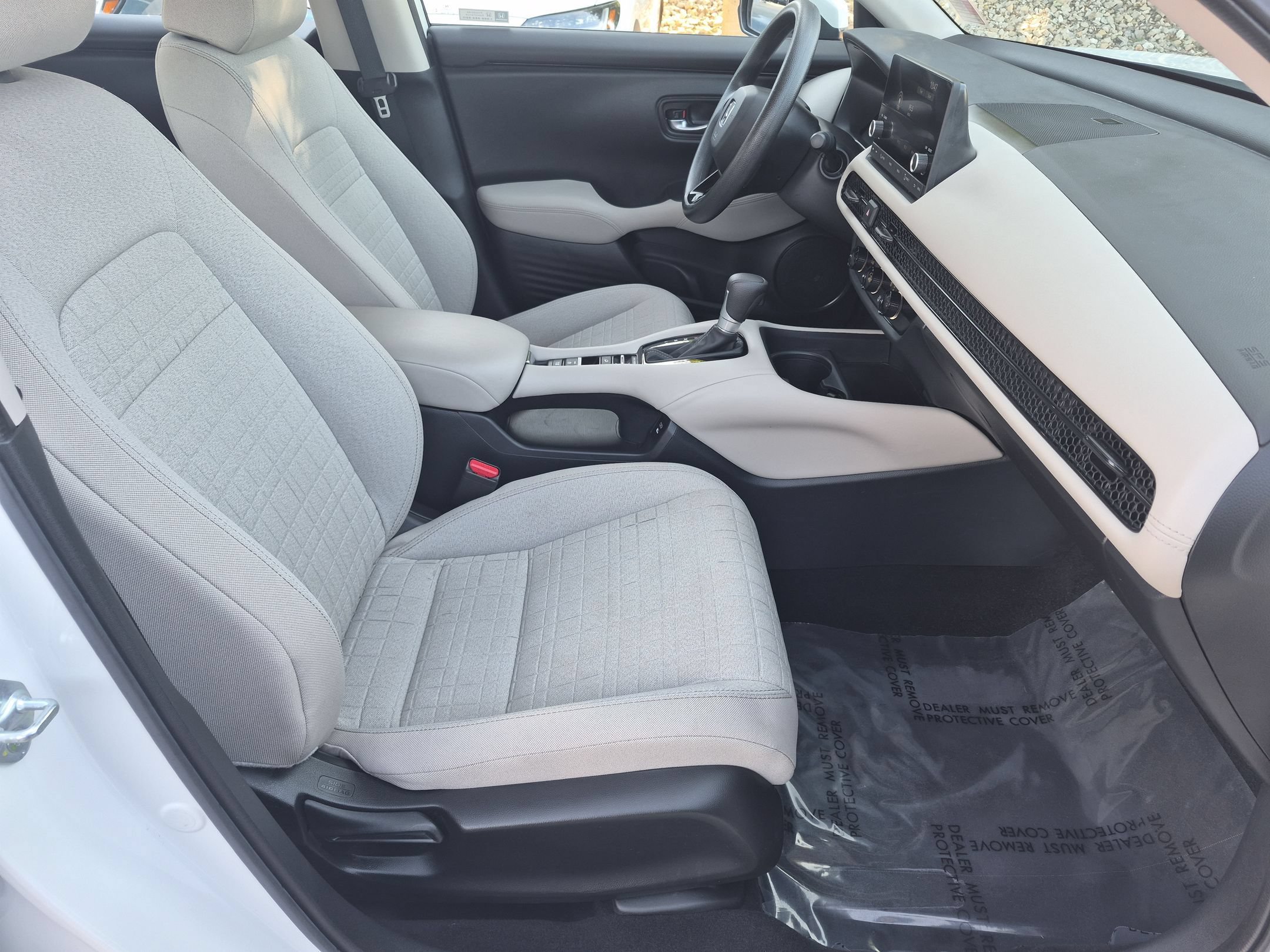 Used 2024 Honda HR-V LX image 29