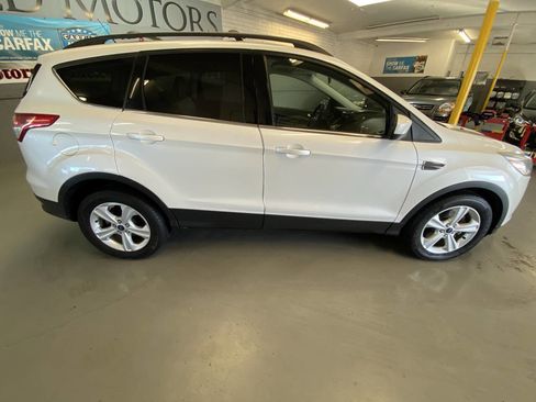 Used 2016 Ford Escape SE w/ SE Leather Comfort Package image 21
