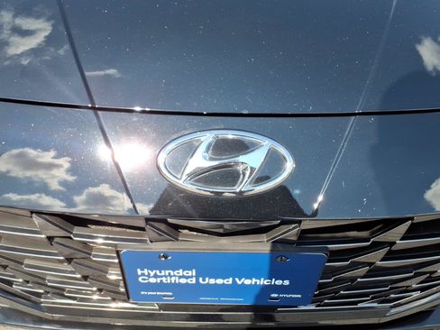 Used 2023 Hyundai Elantra Limited w/ Cargo Package FWD image 12