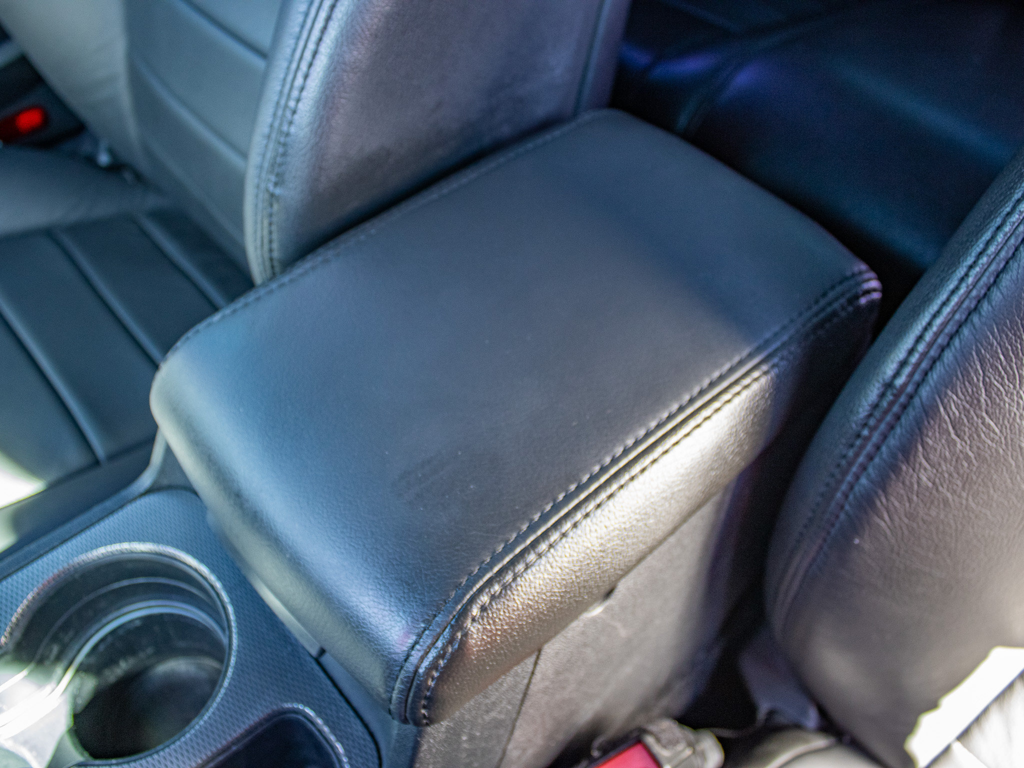 Used 2014 Dodge Challenger R/T RWD image 18