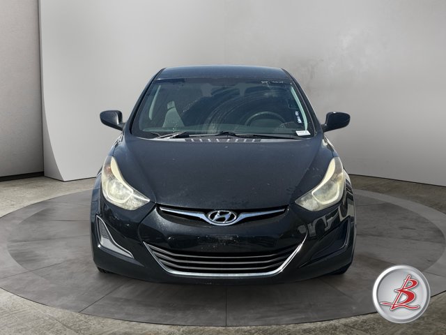 Used 2015 Hyundai Elantra SE FWD image 2