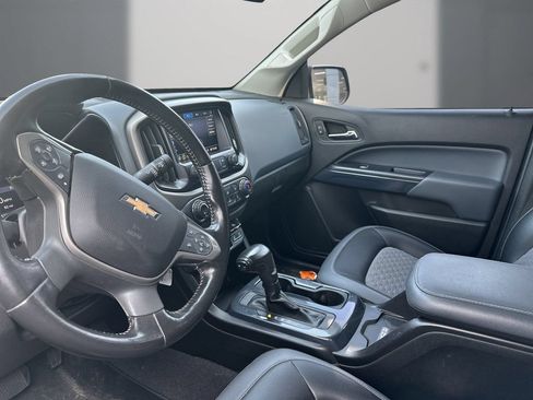 Used 2019 Chevrolet Colorado Z71 AWD/4WD image 12