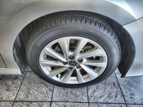 Used 2023 Toyota Camry LE image 10