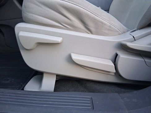 Used 2012 Ford Edge SE image 12