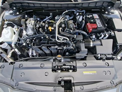 Certified 2025 Nissan Altima 2.5 S FWD image 24