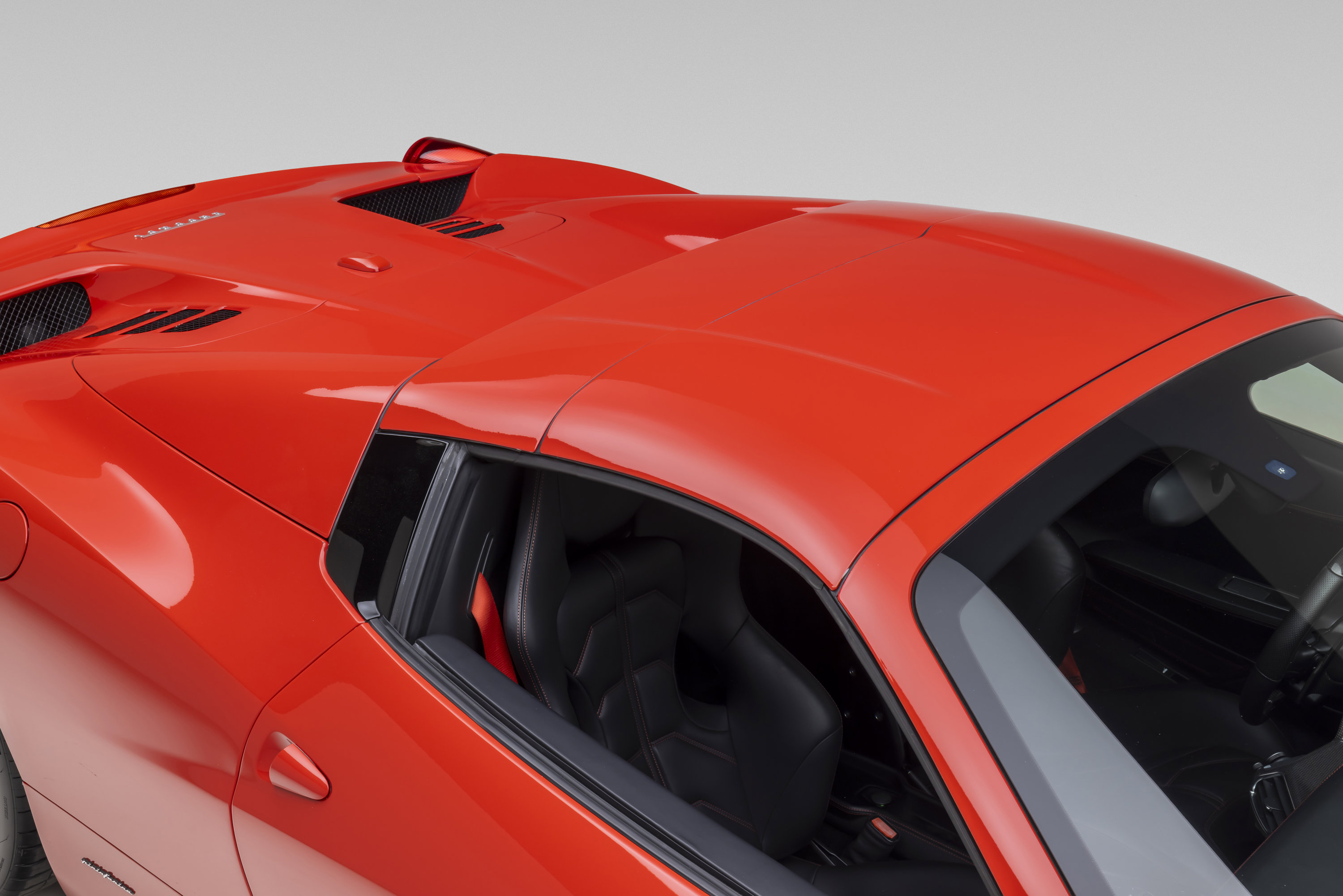 Certified 2013 Ferrari 458 Spider RWD image 16