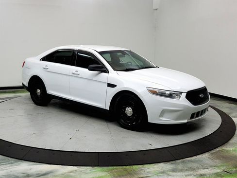 Used 2017 Ford Taurus Police Interceptor AWD image 3
