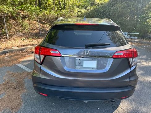 Used 2019 Honda HR-V EX image 6