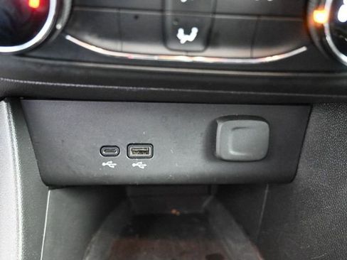 Used 2025 Buick Encore GX Preferred image 22