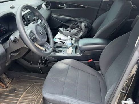 Used 2018 Kia Sorento L FWD image 10