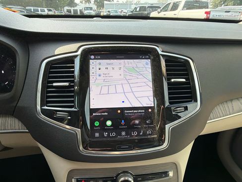 Certified 2023 Volvo XC90 B6 Plus w/ Protection Package Premier AWD/4WD image 29