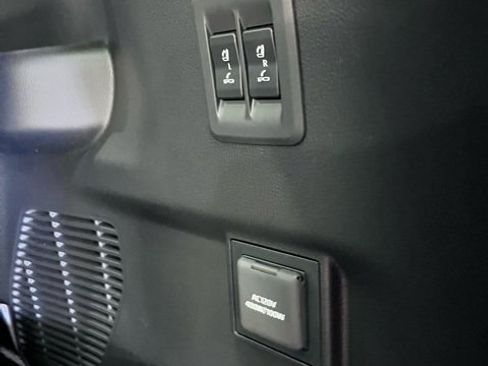 Used 2026 Lexus GX 550 w/ Accessory Package (2T) image 7