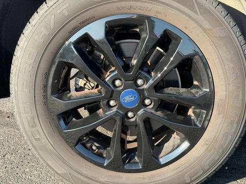 Used 2021 Ford Escape SE FWD image 24
