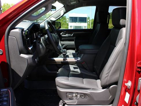 Certified 2025 Chevrolet Silverado 1500 LT Trail Boss w/ Convenience Package II AWD/4WD image 23