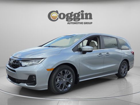New 2026 Honda Odyssey Touring image 1