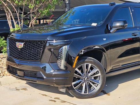 Certified 2025 Cadillac Escalade Sport w/ Touring Package image 6