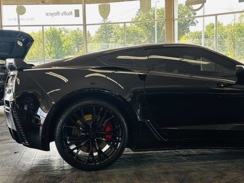 Used 2016 Chevrolet Corvette Z06 w/ 2LZ Preferred Equipment Group RWD image 6