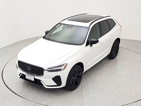 New 2026 Volvo XC60 T8 Ultra w/ Climate Package AWD/4WD image 13