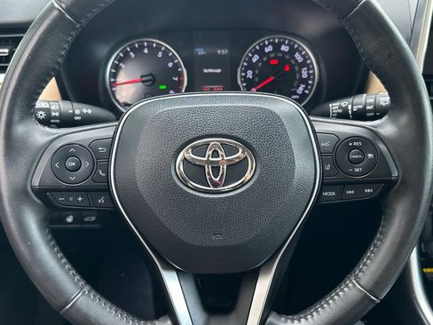 Used 2019 Toyota RAV4 XLE Premium w/ Advanced Technology Package AWD/4WD image 22