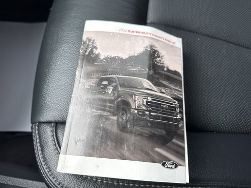Used 2022 Ford F450 Lariat image 27