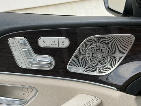 Used 2023 Mercedes-Benz GLS 450 4MATIC image 18