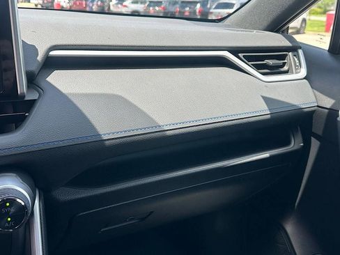 Certified 2025 Toyota RAV4 SE AWD/4WD image 29