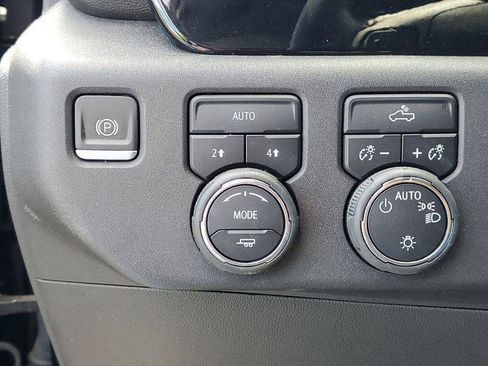 Certified 2024 Chevrolet Silverado 1500 LT AWD/4WD image 8