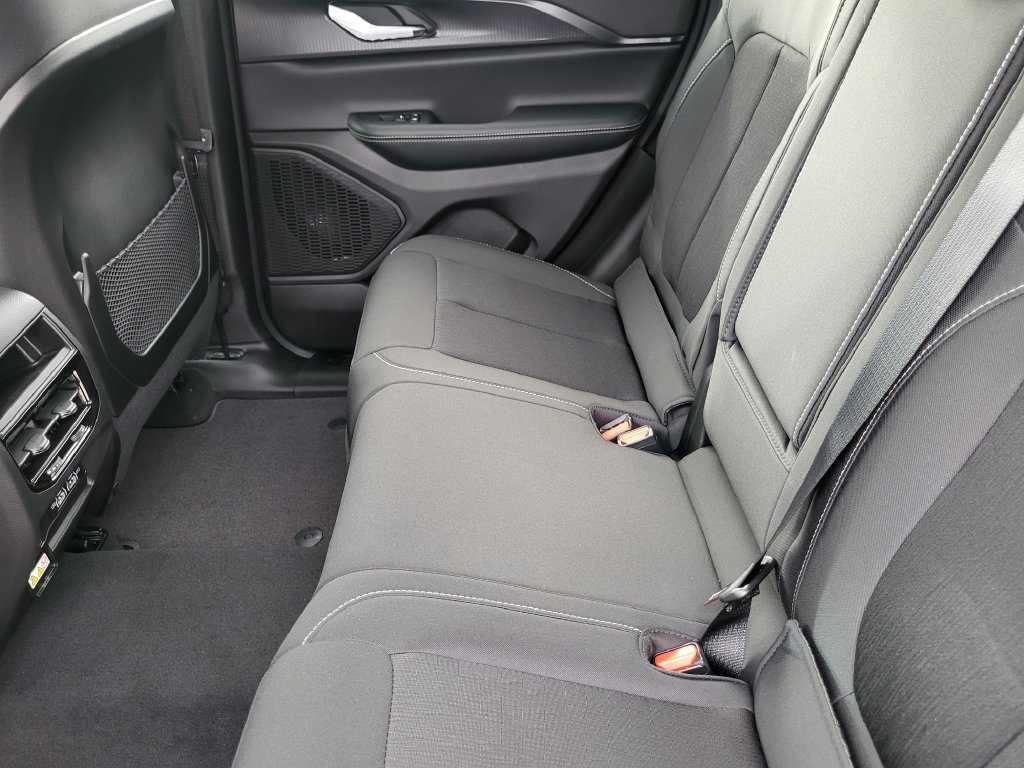 New 2026 Jeep Grand Cherokee Laredo X AWD/4WD image 28