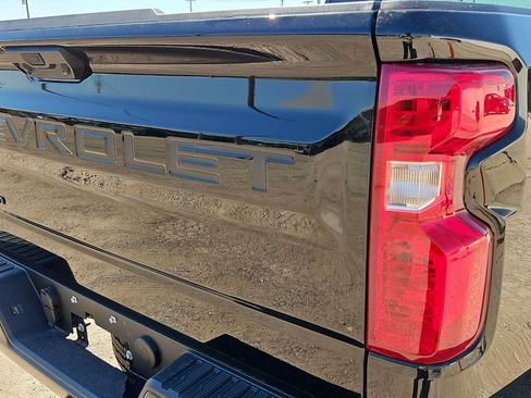 New 2026 Chevrolet Silverado 1500 W/T w/ WT Value Package AWD/4WD image 23