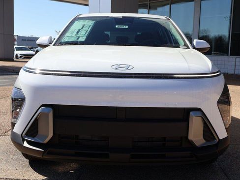 New 2026 Hyundai Kona SE FWD image 8