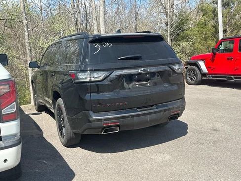 Used 2021 Chevrolet Traverse Premier w/ Redline Edition image 6