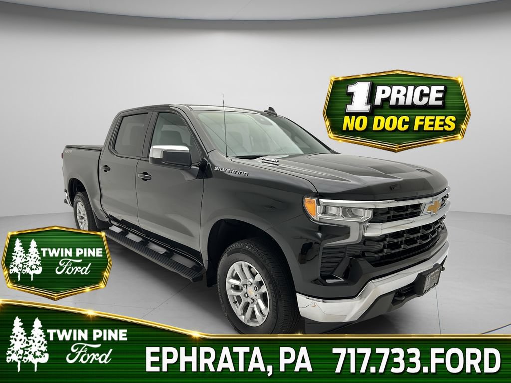 Used 2025 Chevrolet Silverado 1500 LT AWD/4WD image 1