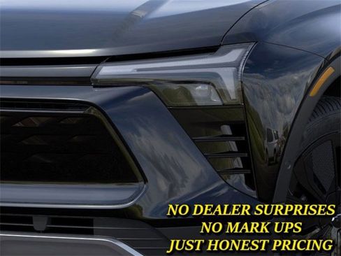 New 2025 Chevrolet Blazer EV LT image 10