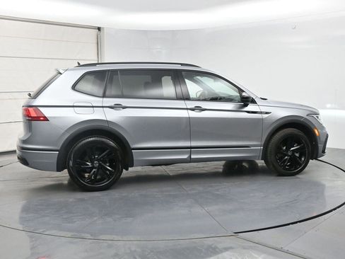 Used 2024 Volkswagen Tiguan SE R-Line AWD/4WD image 25