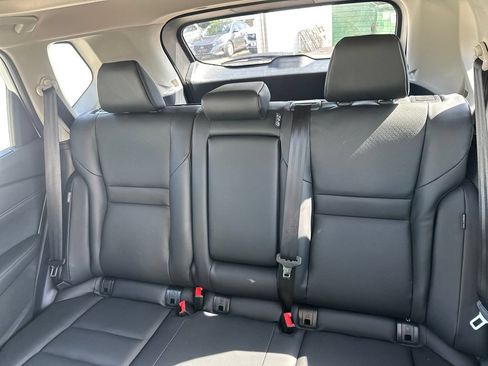Used 2025 Nissan Rogue SV w/ SV Premium Package FWD image 33