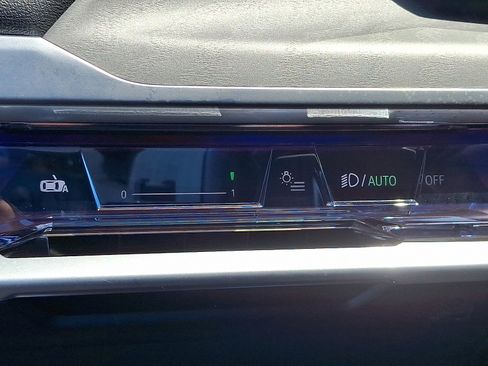 Used 2023 BMW 760i xDrive w/ Executive Package AWD/4WD image 24