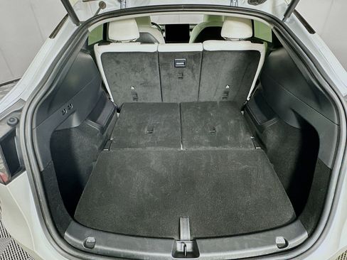 Used 2023 Tesla Model Y Long Range image 27