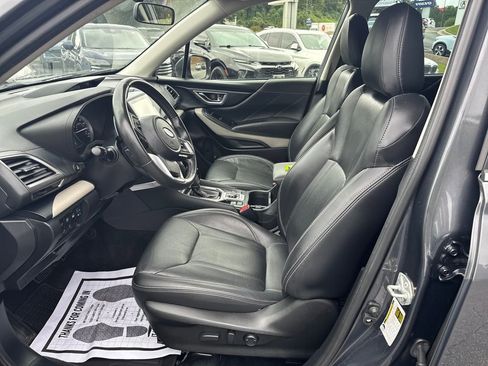 Used 2023 Subaru Forester Limited image 9