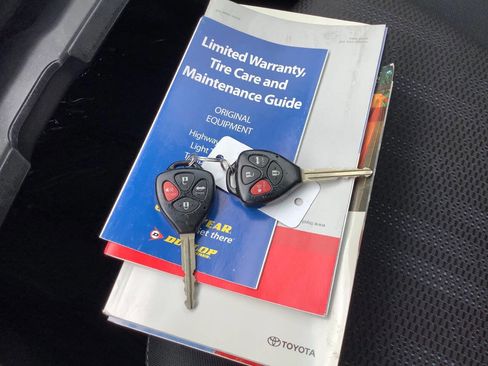 Used 2013 Toyota Corolla S FWD image 43