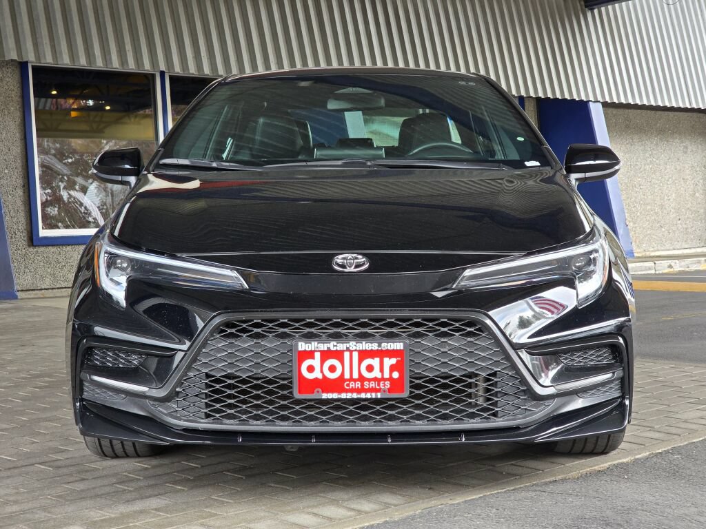 Used 2024 Toyota Corolla XSE FWD image 2