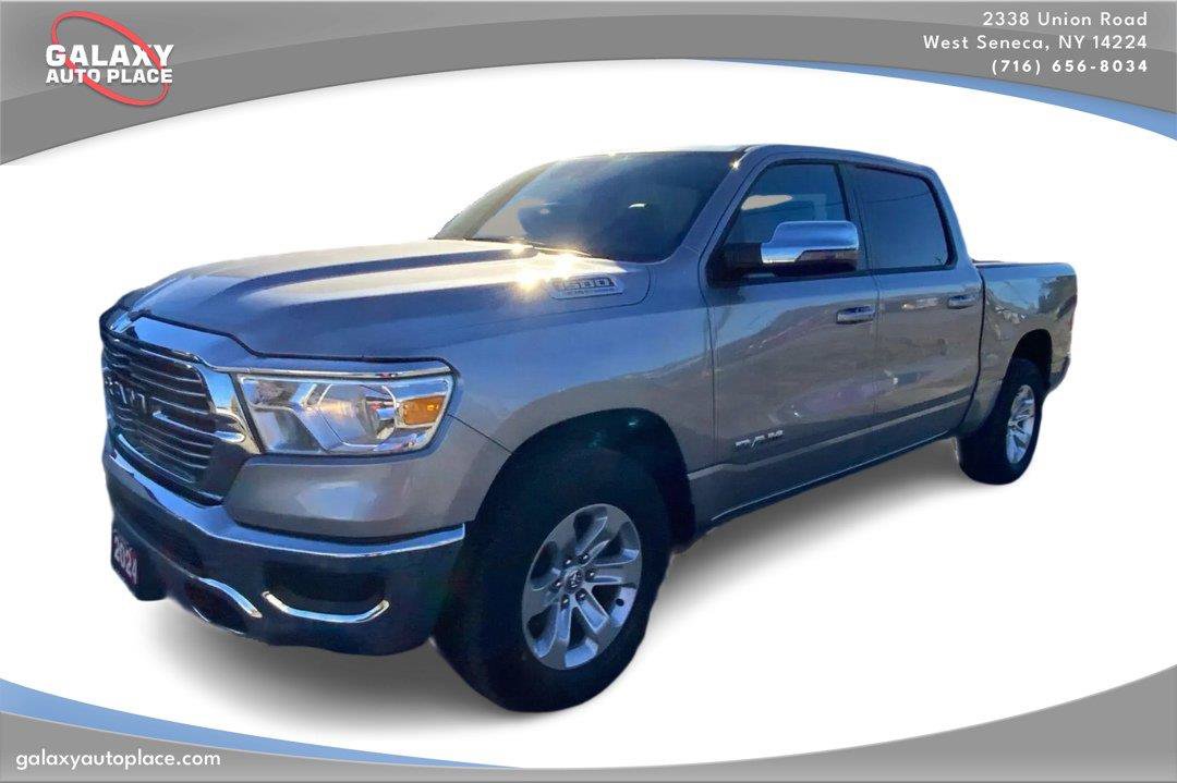 Used 2024 RAM 1500 Laramie AWD/4WD image 1
