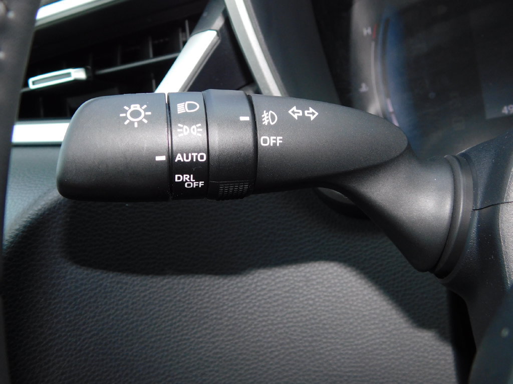 Used 2024 Toyota Corolla XSE FWD image 30