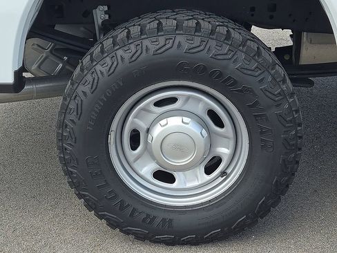 New 2026 Ford F250 XL w/ XL Off-Road Package AWD/4WD image 7