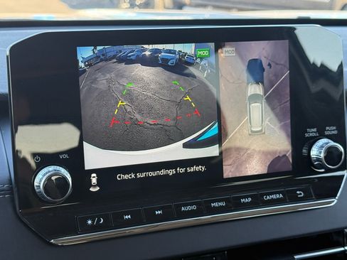 Used 2024 Mitsubishi Outlander 4WD Plug-In Hybrid image 24