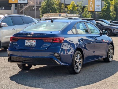 Used 2023 Kia Forte LXS image 5