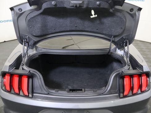 Used 2022 Ford Mustang Premium image 8