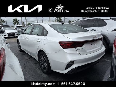 Used 2023 Kia Forte LXS w/ LXS Technology Package FWD image 8